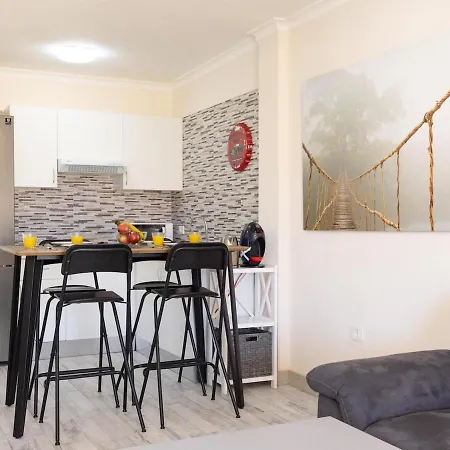 Lightbooking Marina Palace Tenerife Apartment *